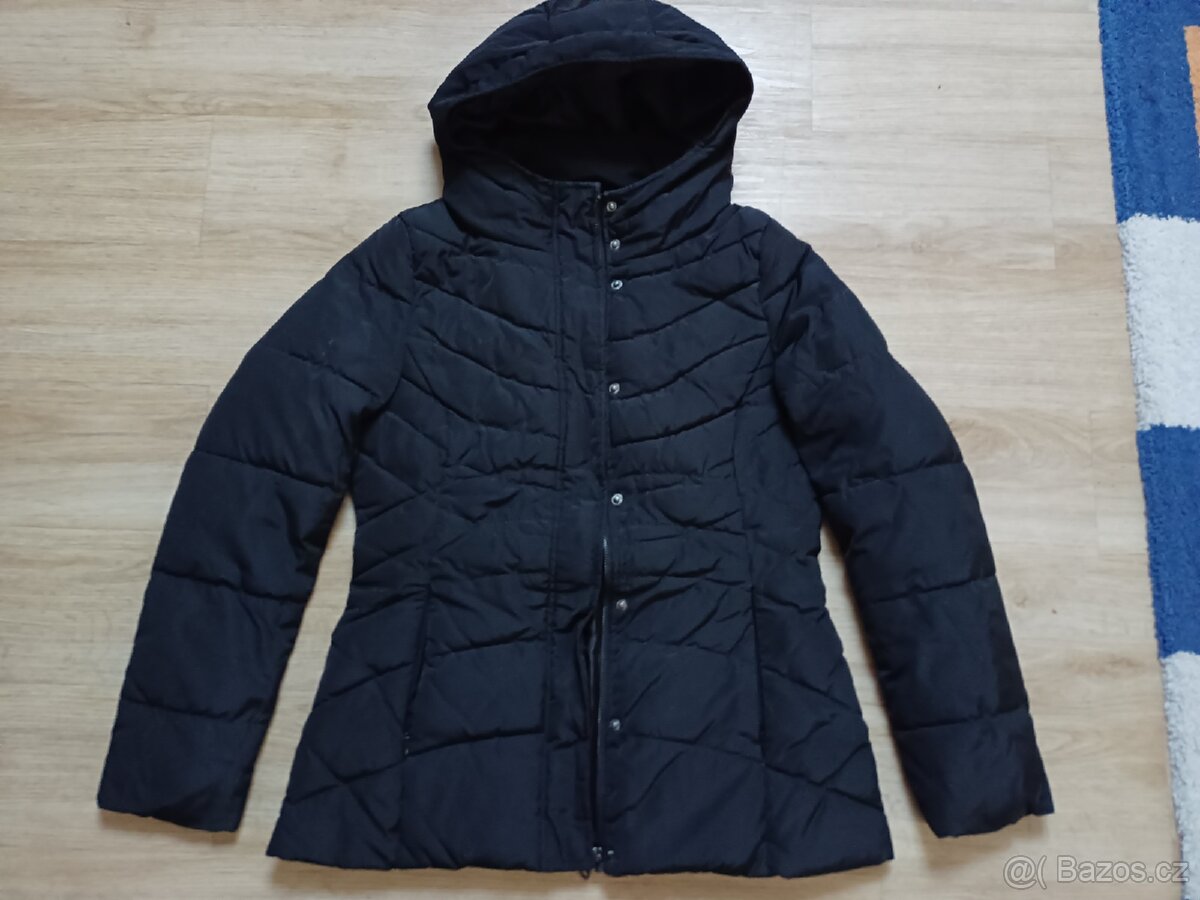 Dámská nebo dívčí péřová bunda XS