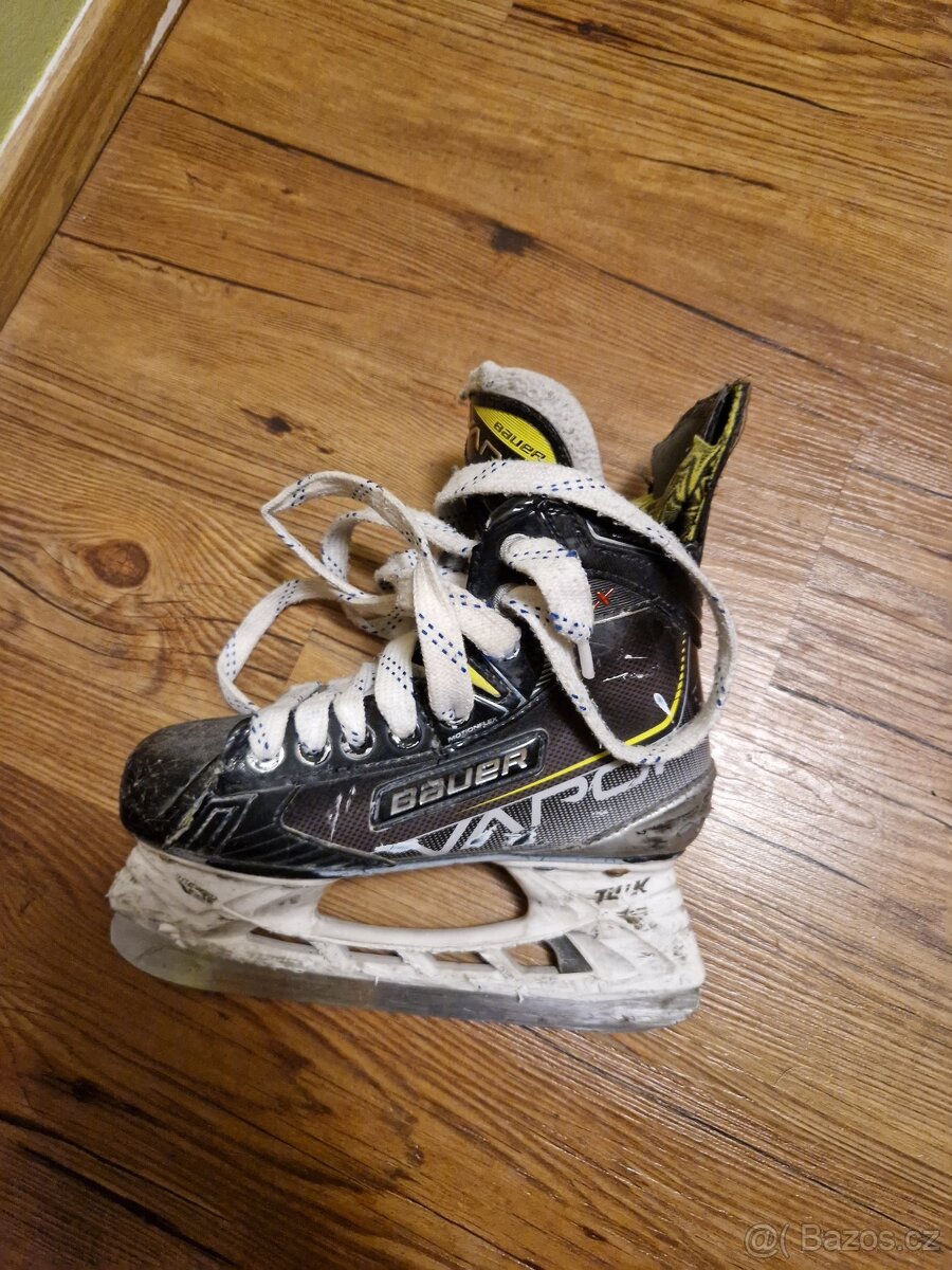 Brusle Bauer Vapor 3x JR velikost 2