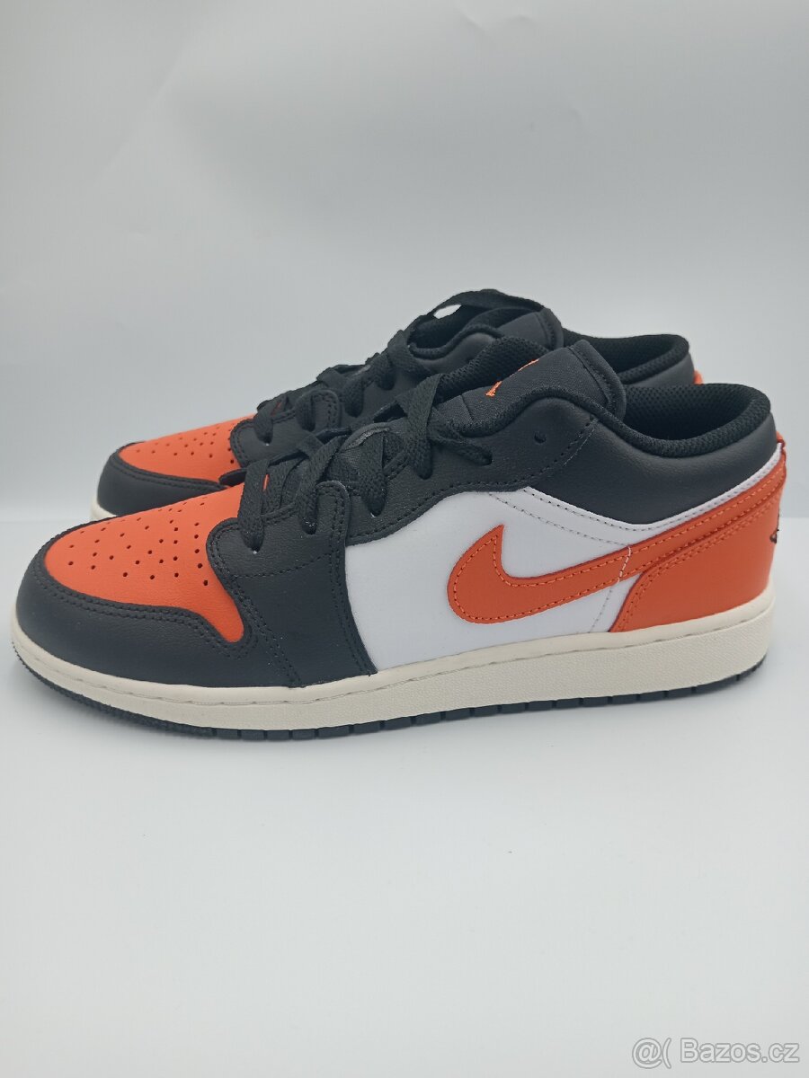 Jordan 1 Low shattered backboard