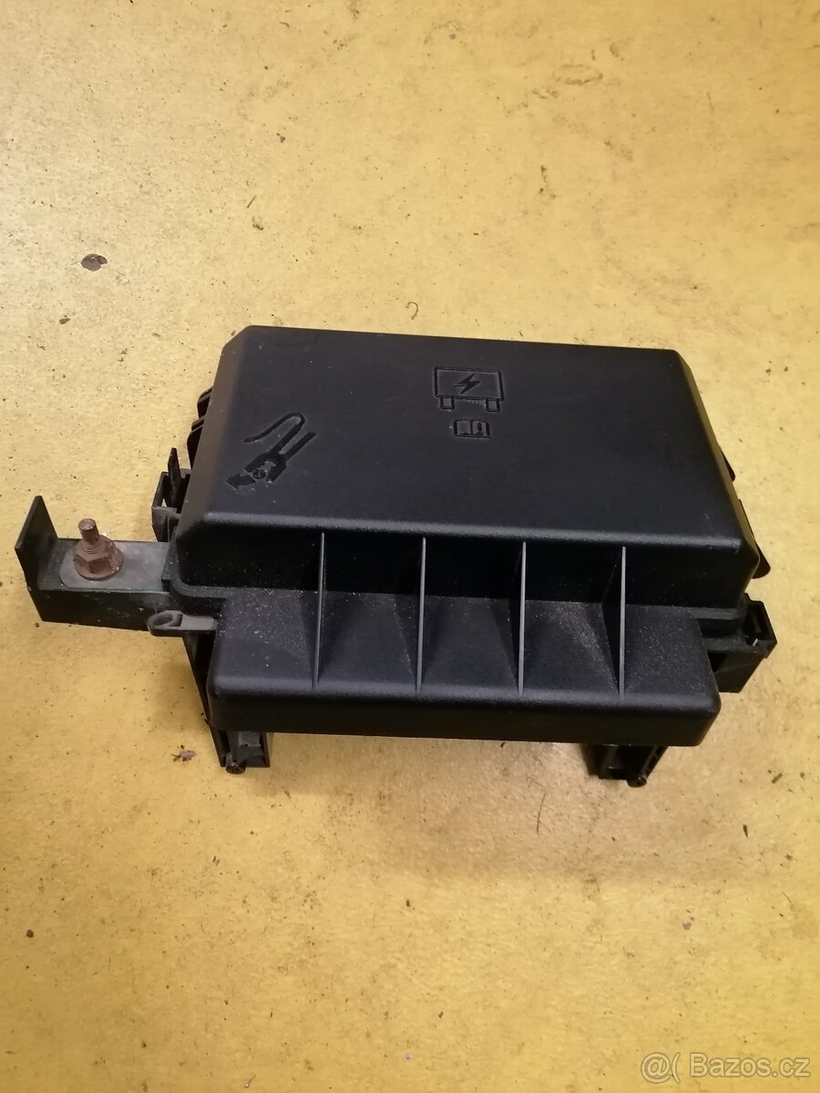 Pojistkovka Chrysler 300C