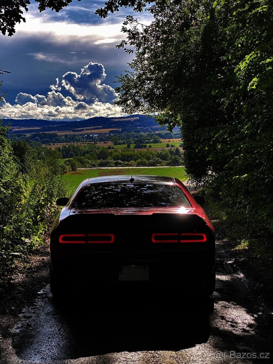 Zadní světla Dodge - předělání US svícení na EU