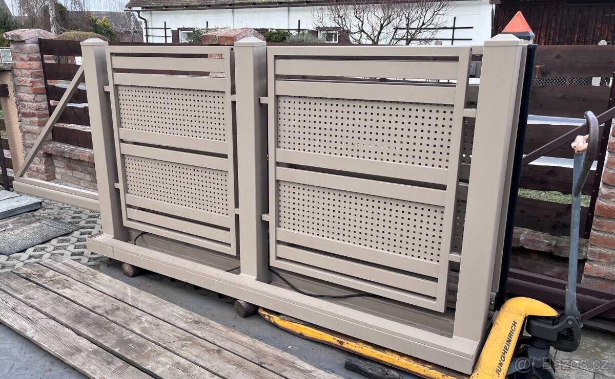 Posuvná brána samonosná nová TOP