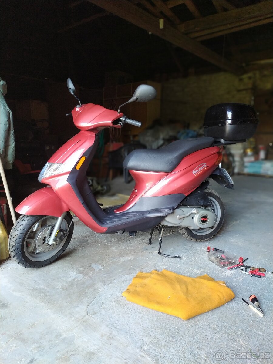 Derbi Atlantis 50. Rezervace.