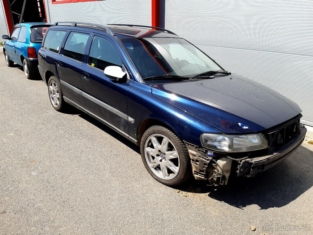 Volvo V70 2001 AWD 2,4i 147kW LPG - DILY z vozu