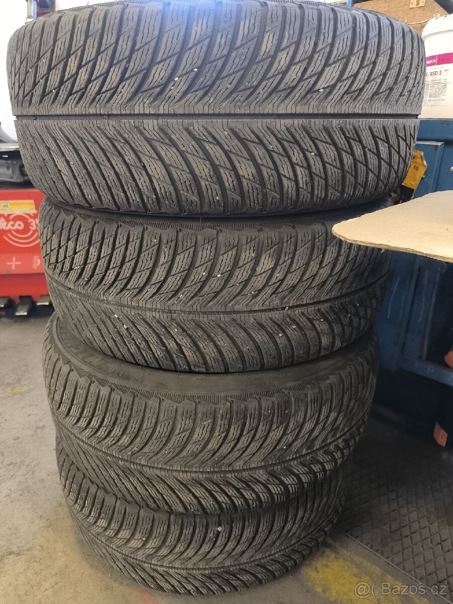 Pneu 234/45R18 Michelin Pilot Alpin 5