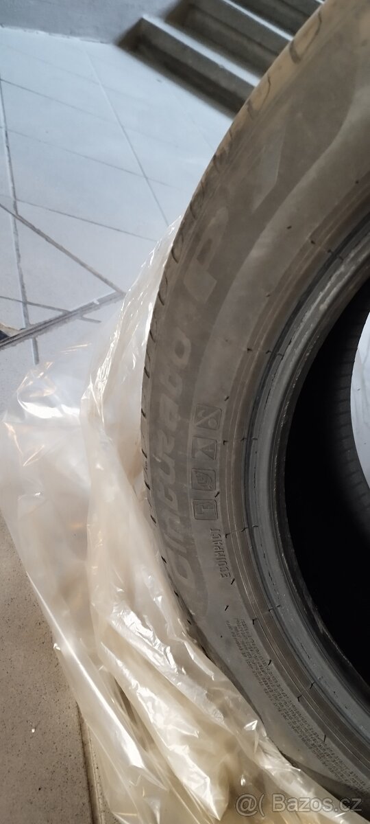 Letní 225/50 R17