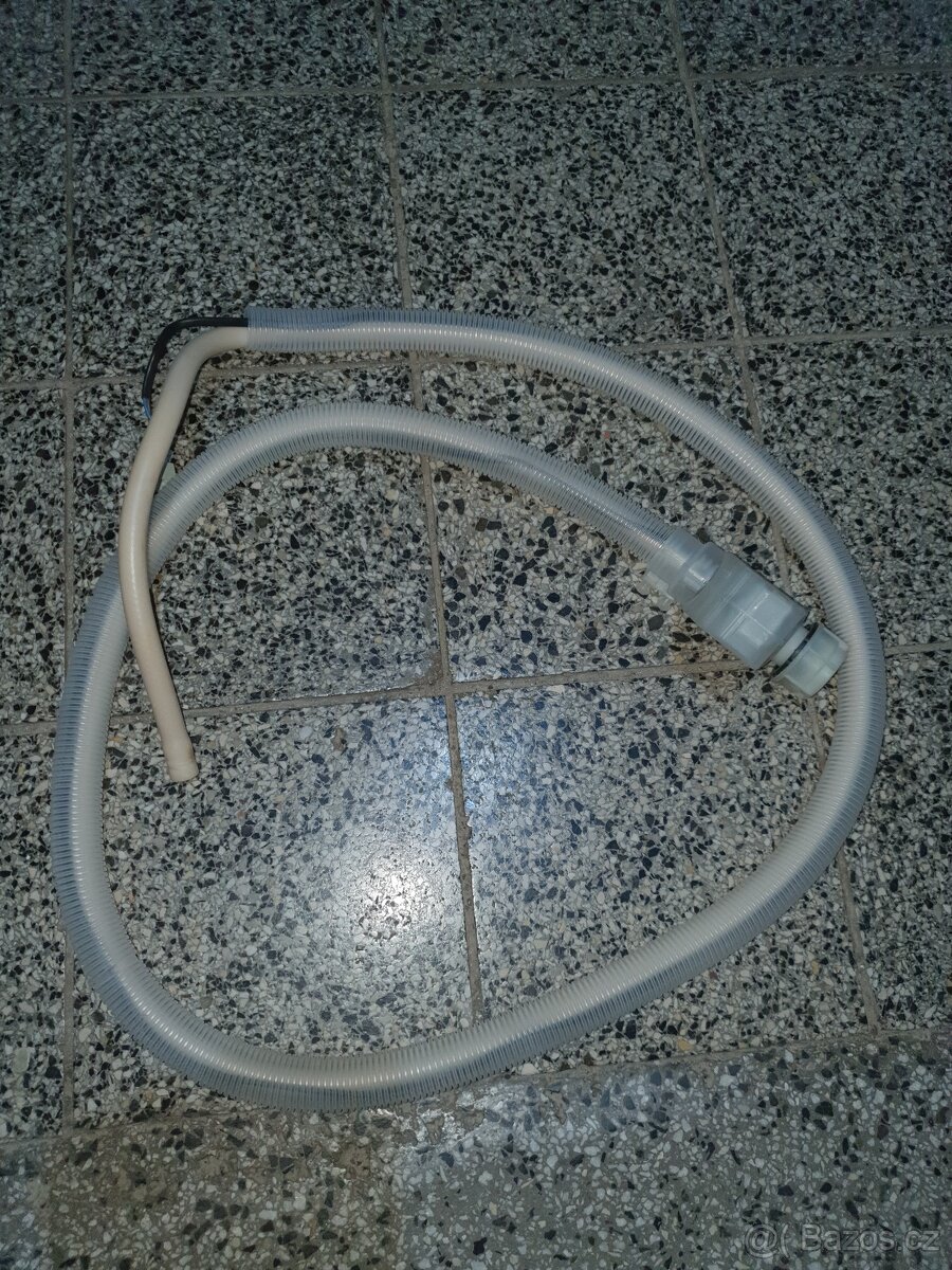AQUASTOP NAPOUŠTĚCÍ HADICE