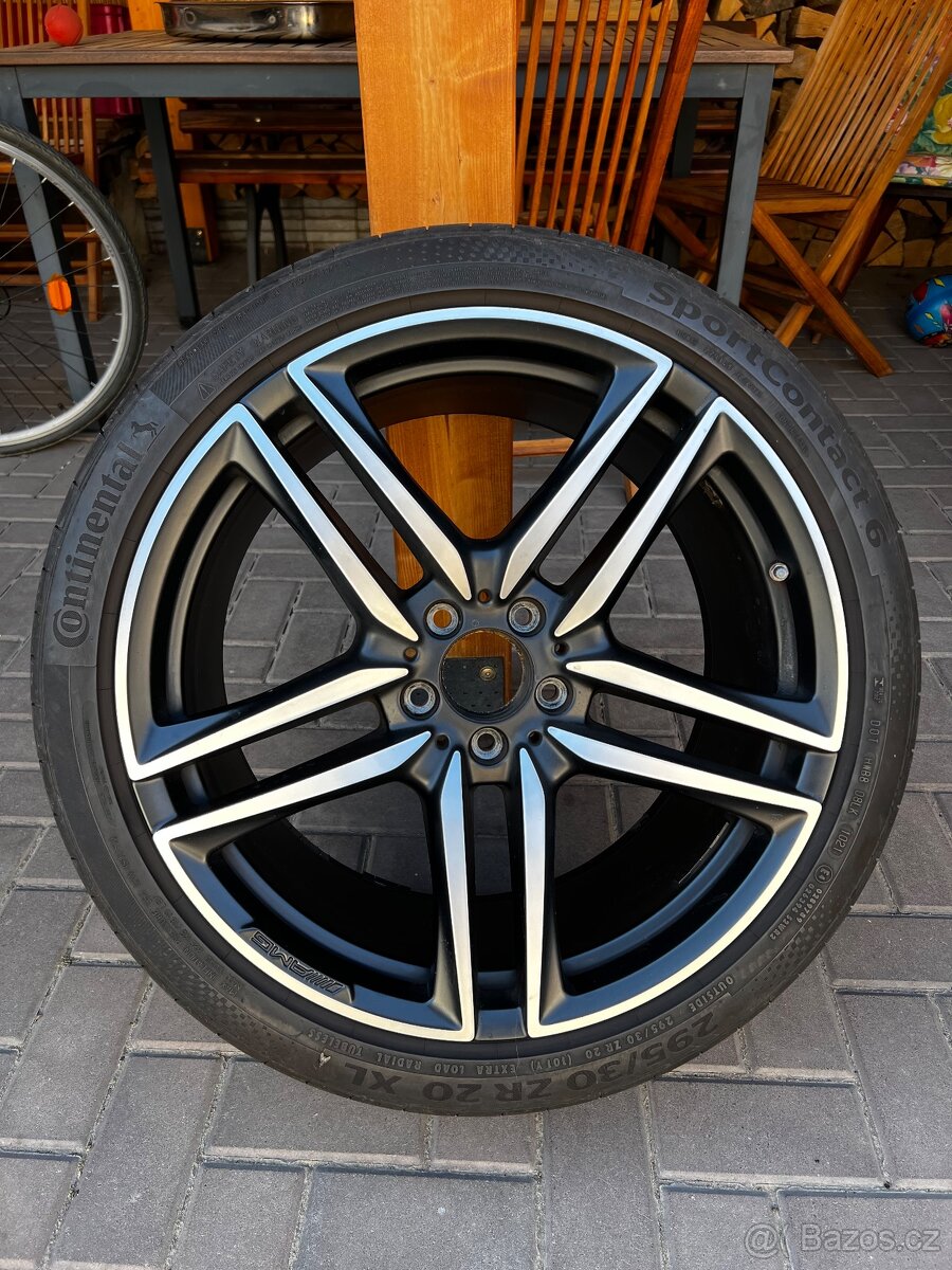 Originální AMG R20 kola z Mercedes E63s