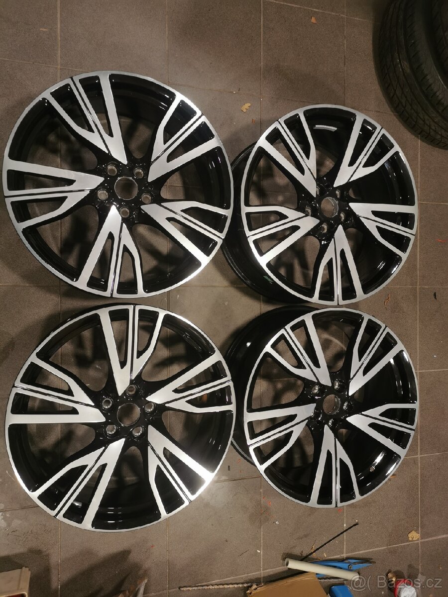 Origo alu kola BMW i8 styl 470 20"