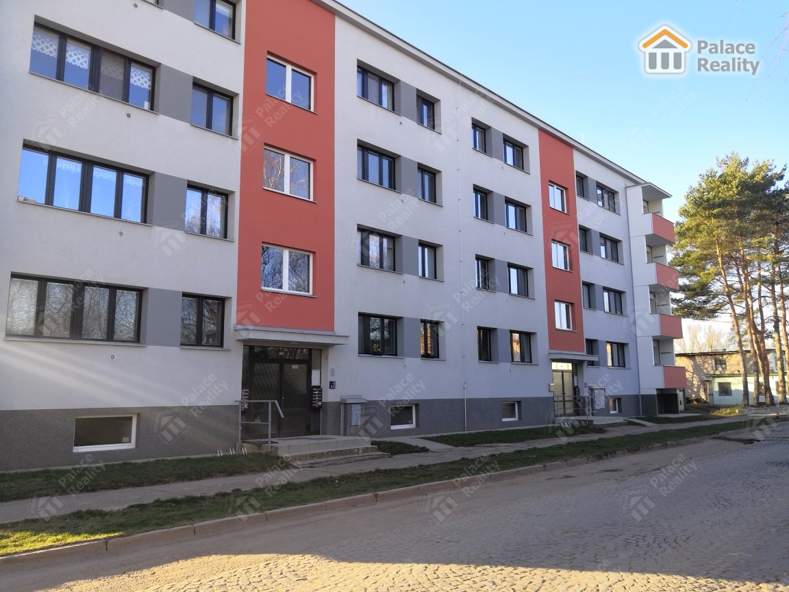 Pronájem bytu 3+1 s prostornou lodžií, Předměřice nad Labem