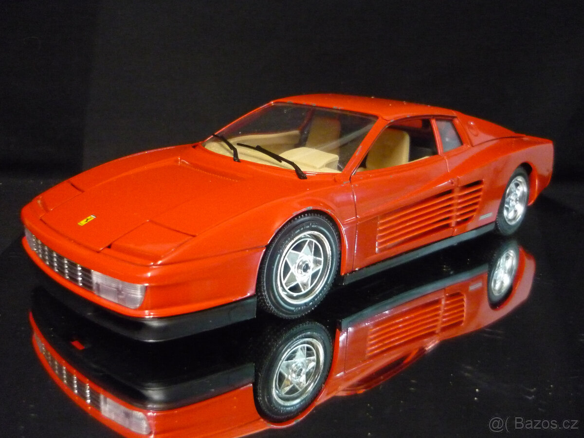 Ferrari Testarossa 1984 Bburago 1/18