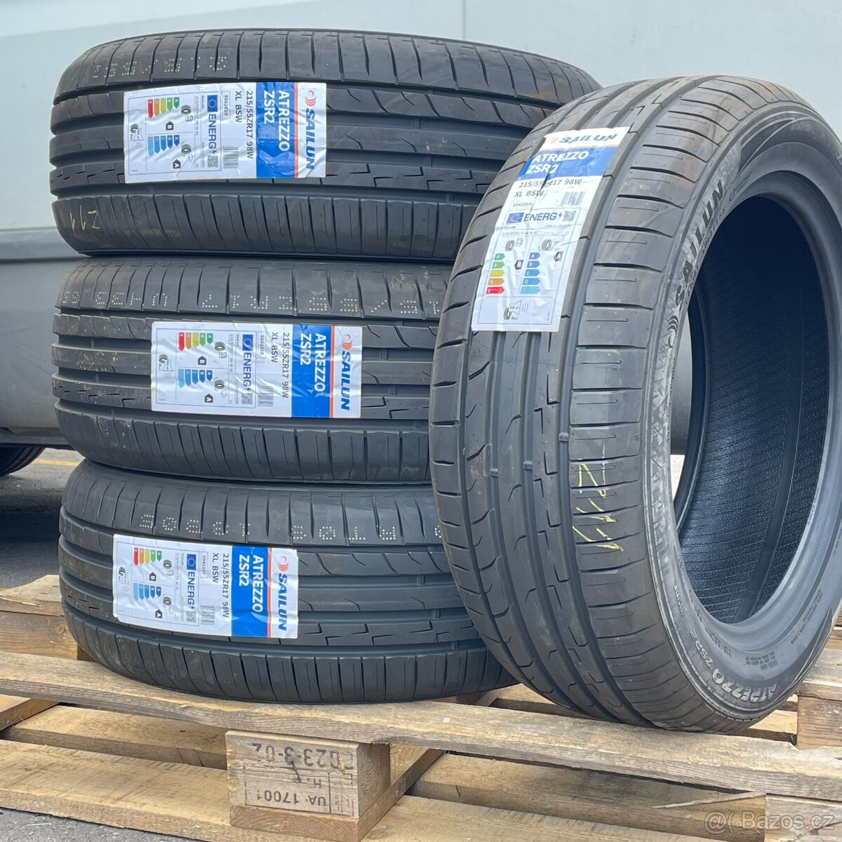 NOVÉ Letní pneu 215/55 R17 98W XL Sailun