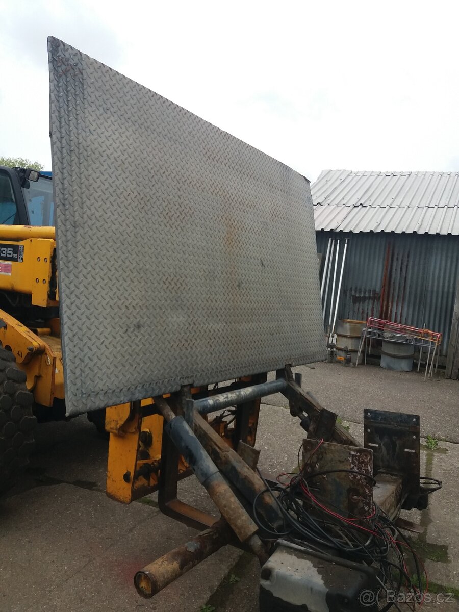 Hydraulické čelo