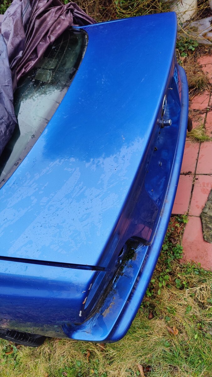 E36 M3 coupé víko kufru estoril blue