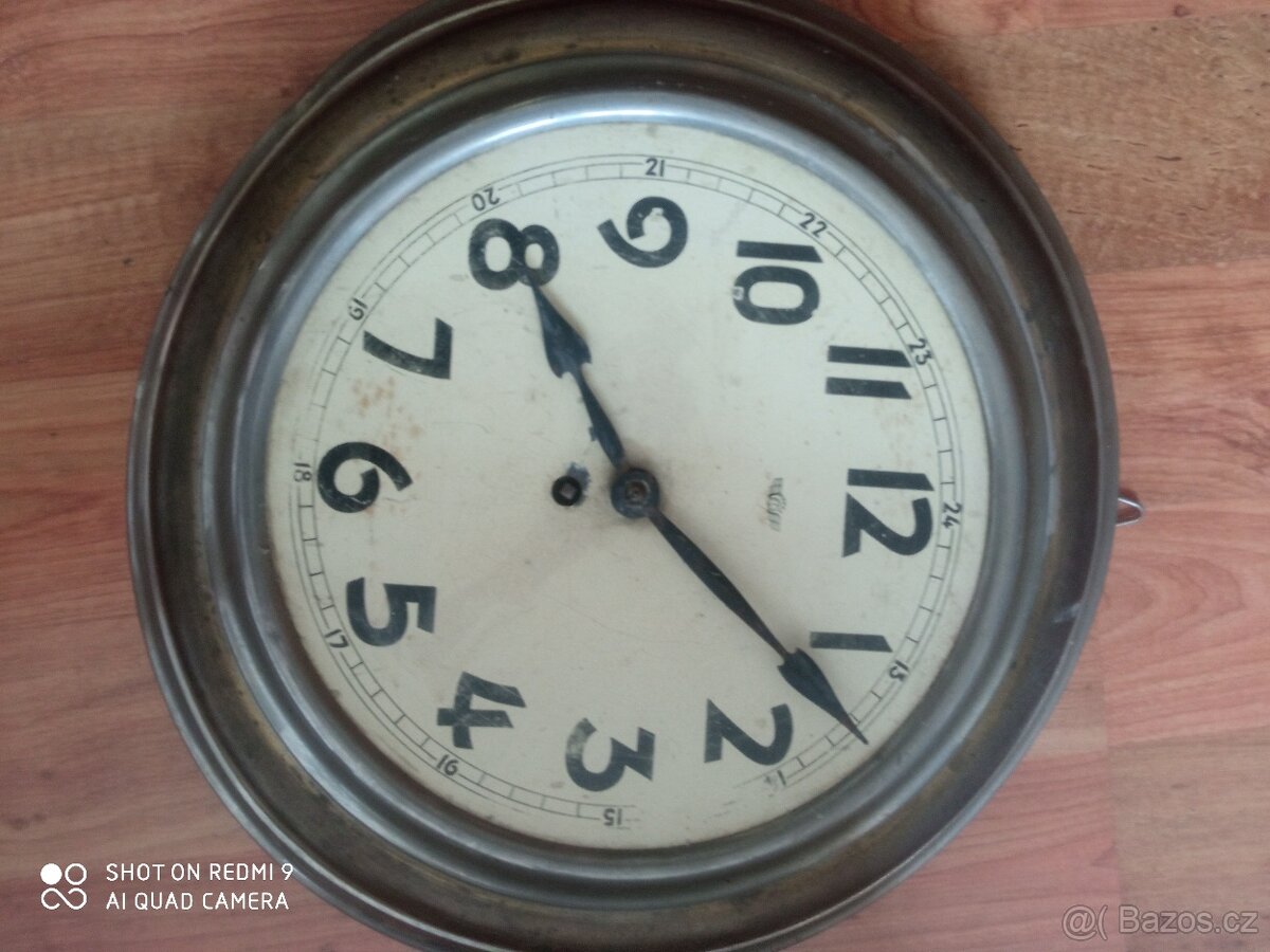Hodiny Kienzle
