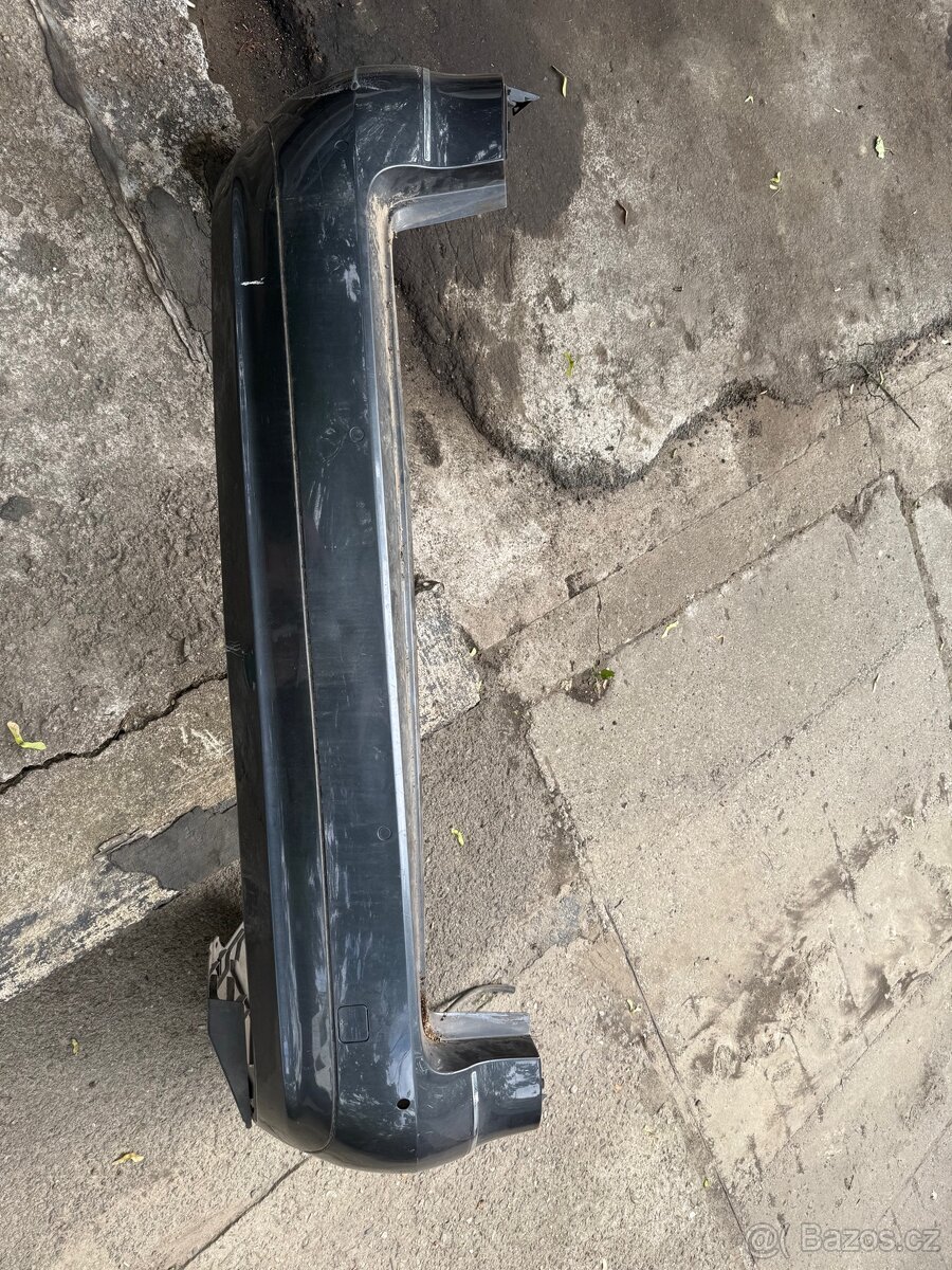 Zadní nárazník Mercedes w212