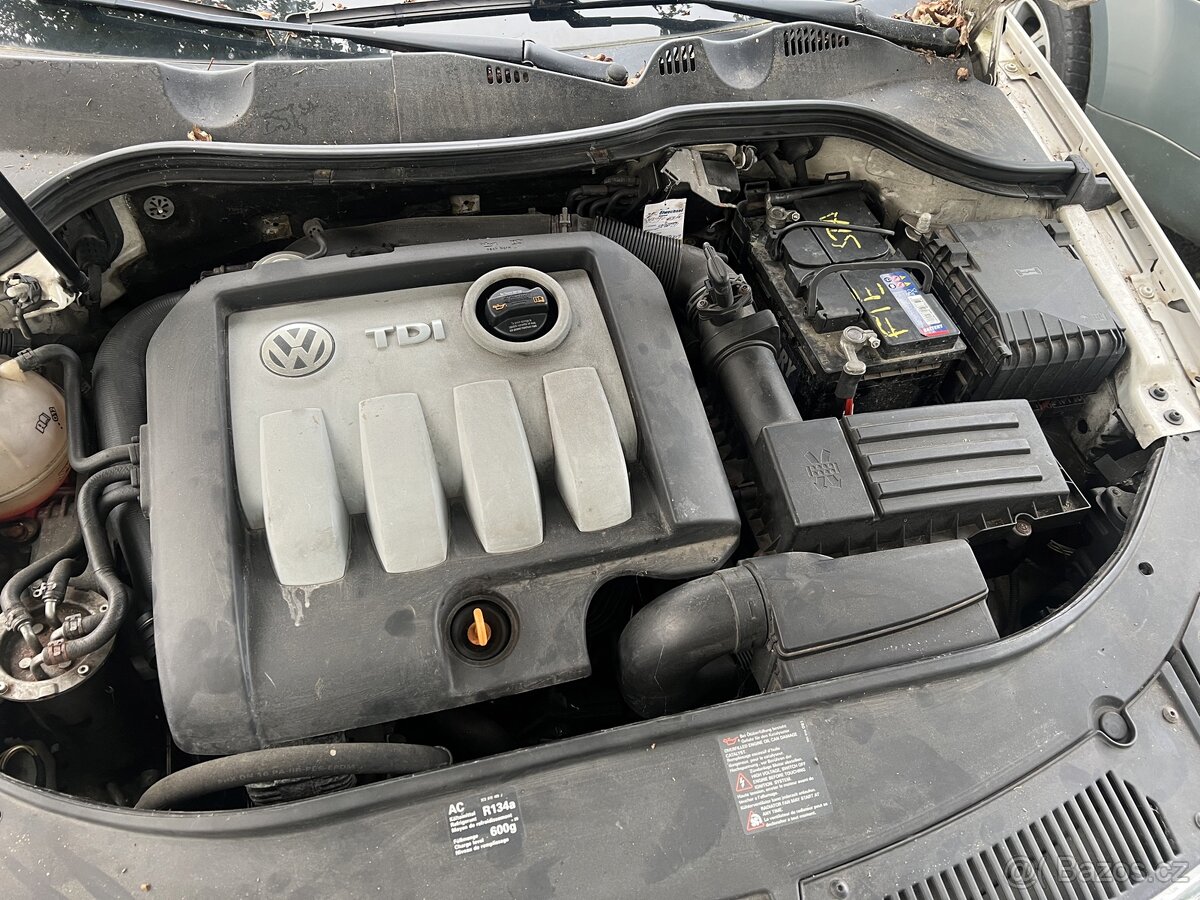 Prodám Pasat b6 na Dyli 1.9 tdi