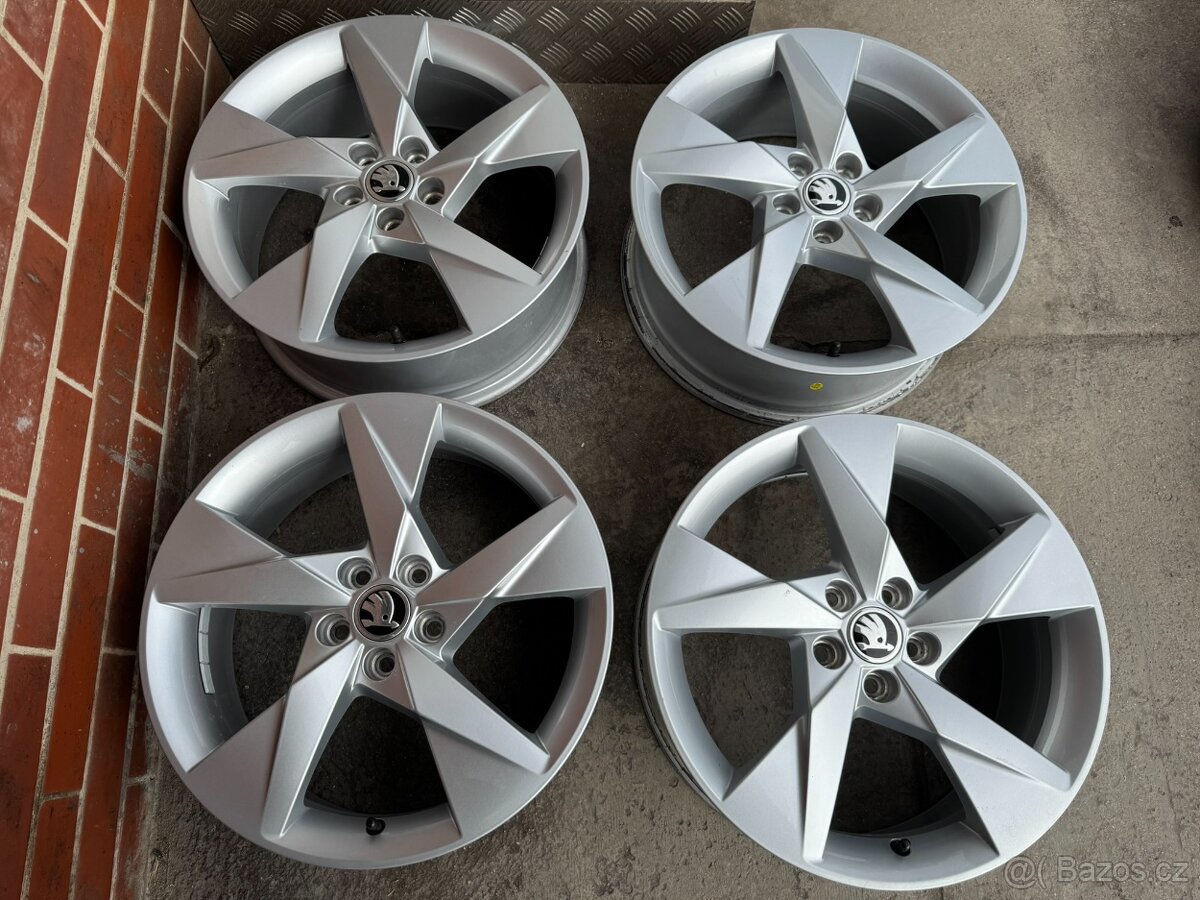 Alu 17" 5x100, škoda Volans TOP