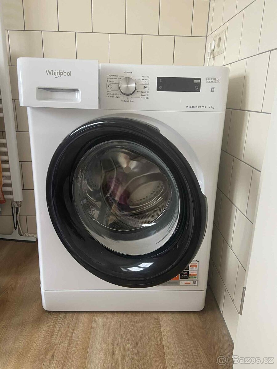 Pračka WHIRLPOOL FFS 7259 B EE Freshcare+