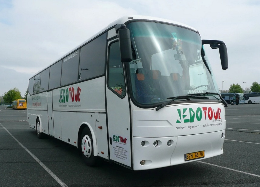Autobus BOVA Futura FHD 12-370 na díly