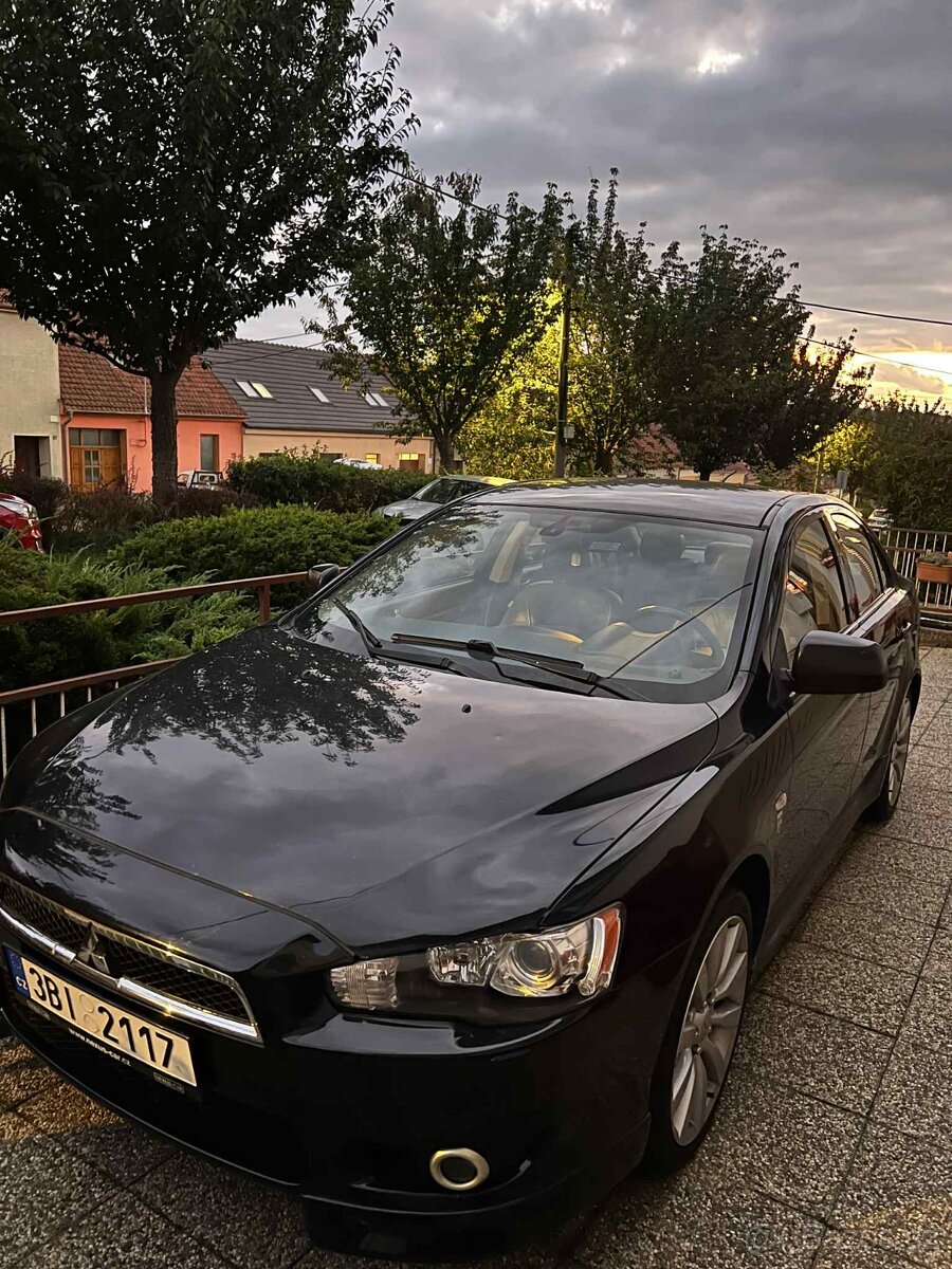 Mitsubishi Lancer X 2.0 DI-D,