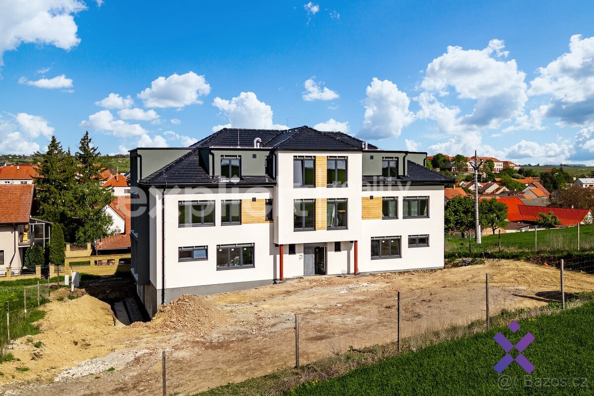 Prodej bytu 2+kk, 48 m², Hovorany, ev.č. 02236
