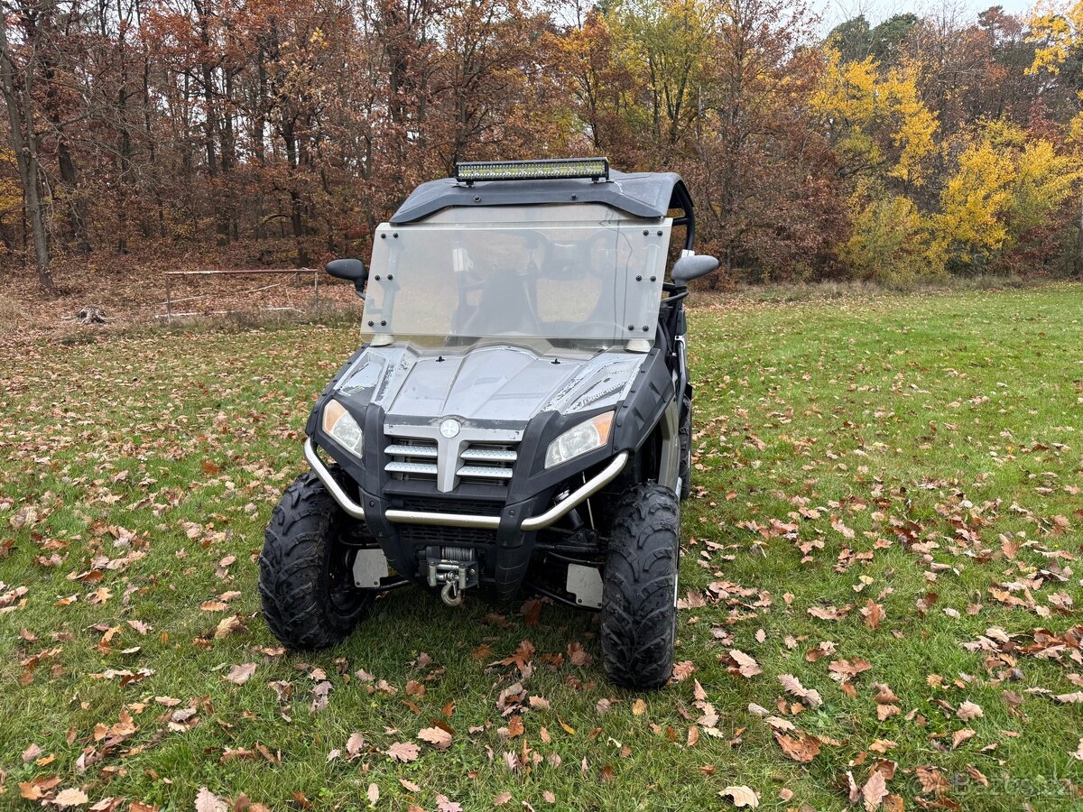 Buggy 4x4 CF moto Gladiator Z6 EFI