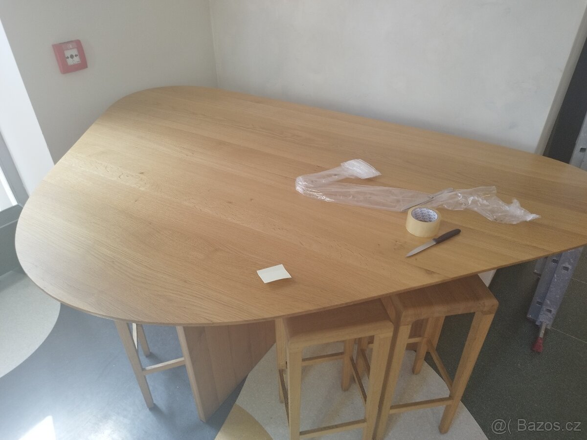 Elegantní atyp stůl 180x150