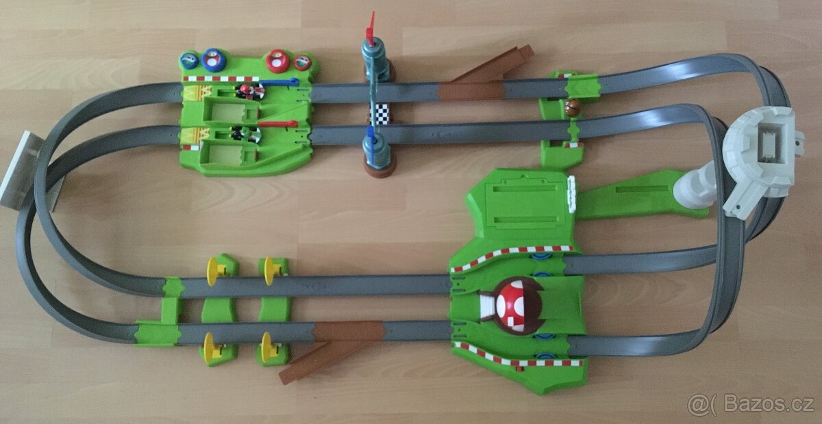 Hotwheels Mario Kart závodní okruh