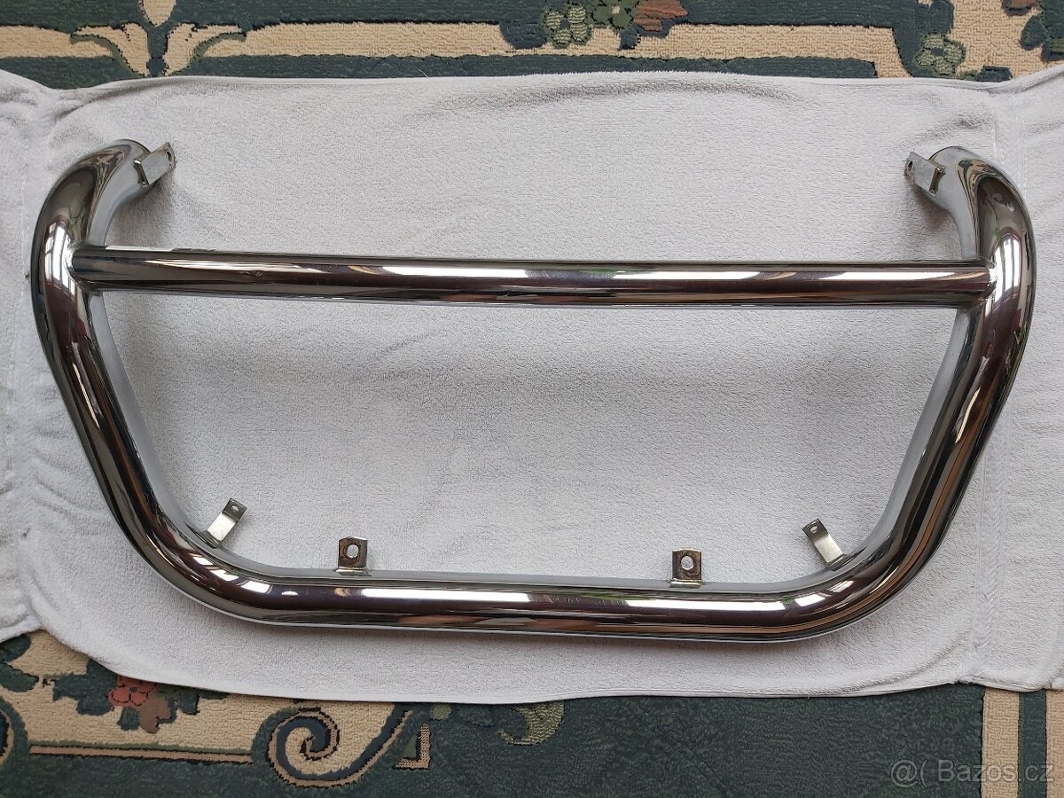 Hyundai Santa Fe přední rám (možno na jiný vůz)+ další dily