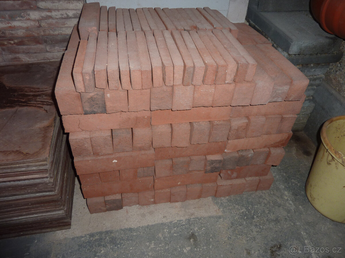Cihlové ořezy .