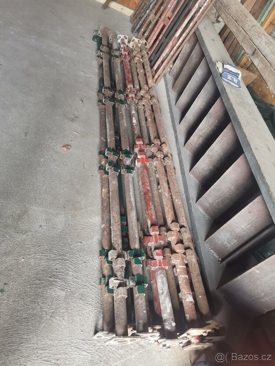 5polí Haki lešení - Čtvercová patka