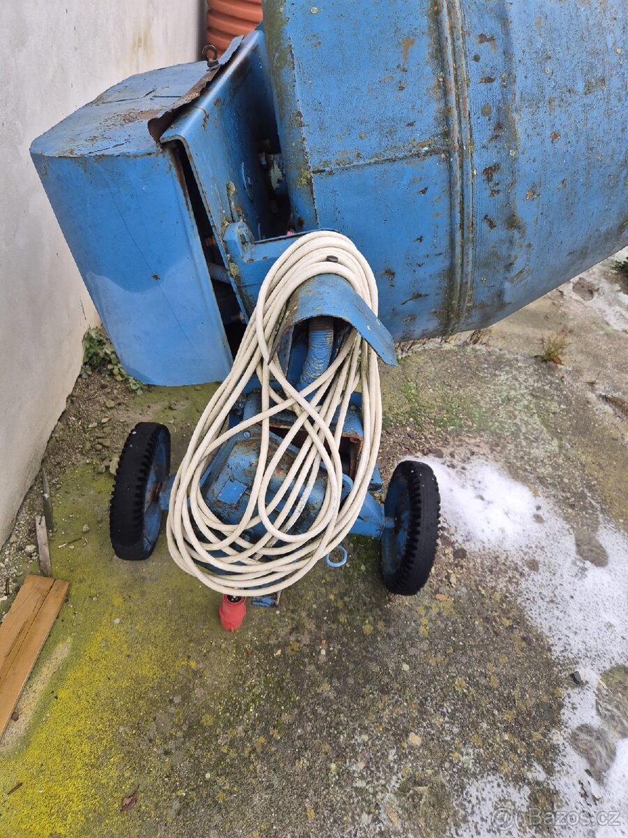 Míchačka na beton