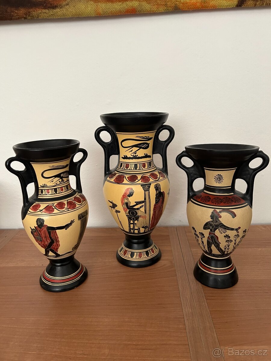 Sada řeckých amfor