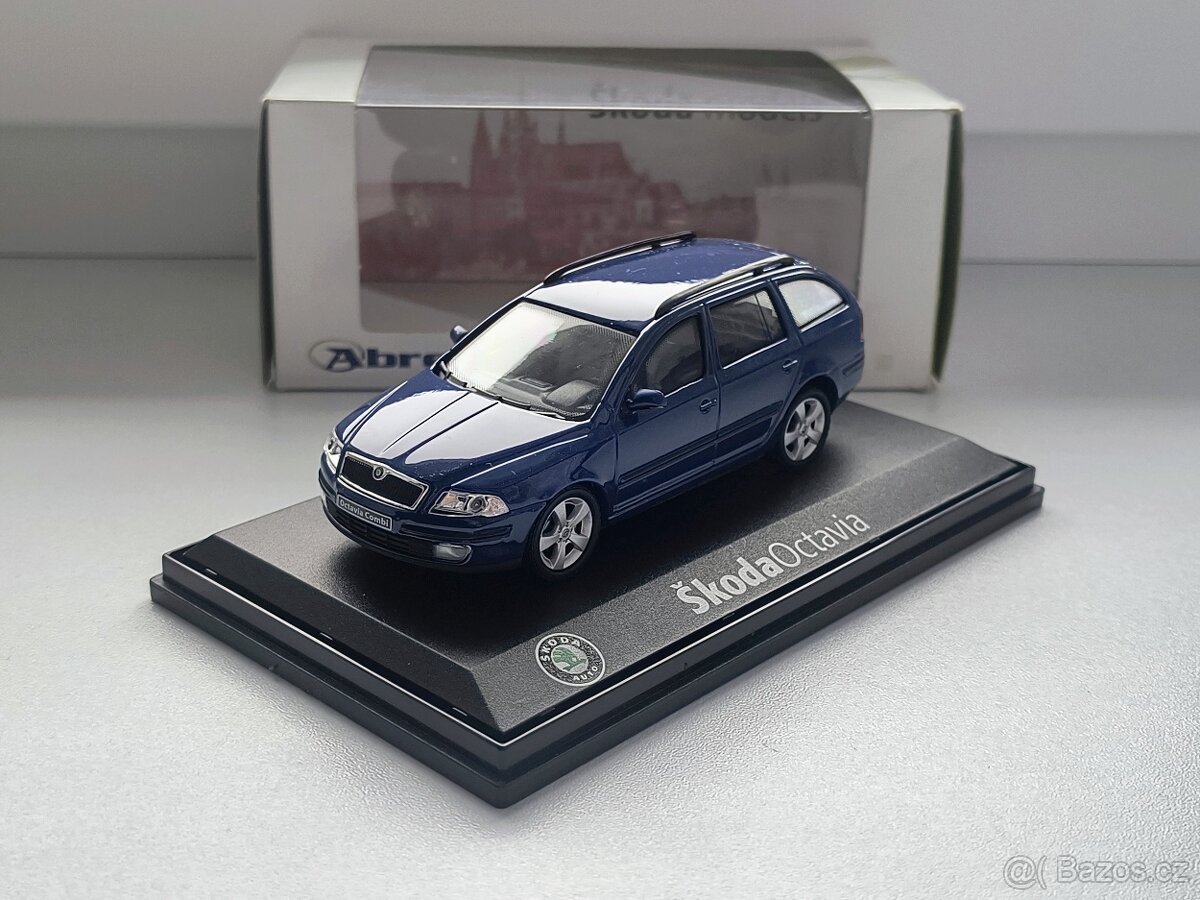 Model auta Škoda Octavia Combi modrá, Abrex 1:43