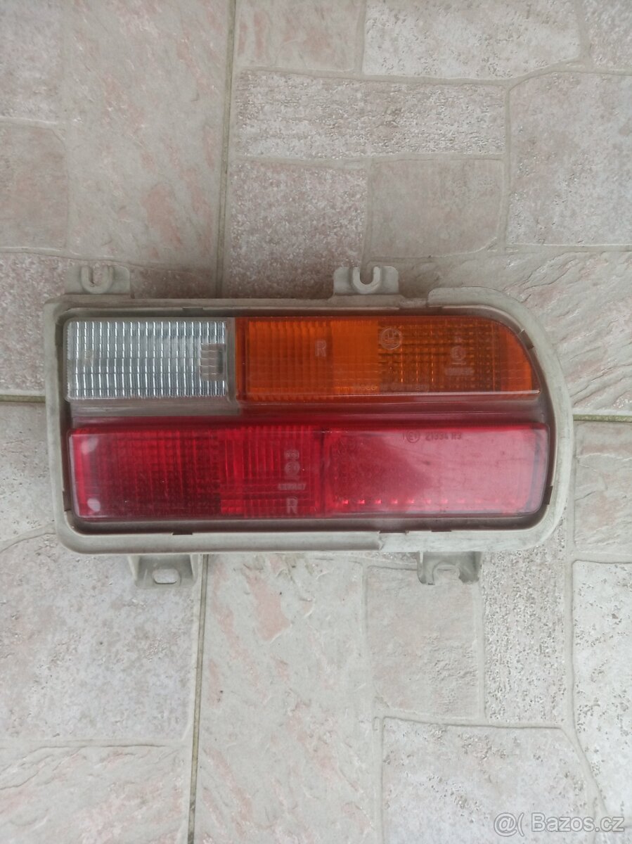 Zadní světlo Audi 80