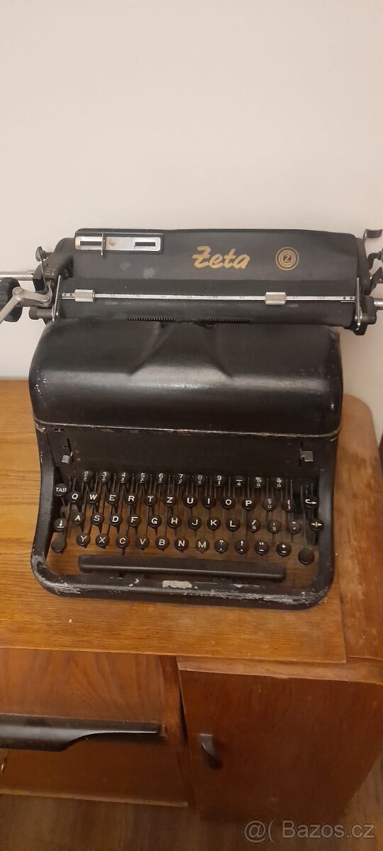 Prodám psací stroj Zeta