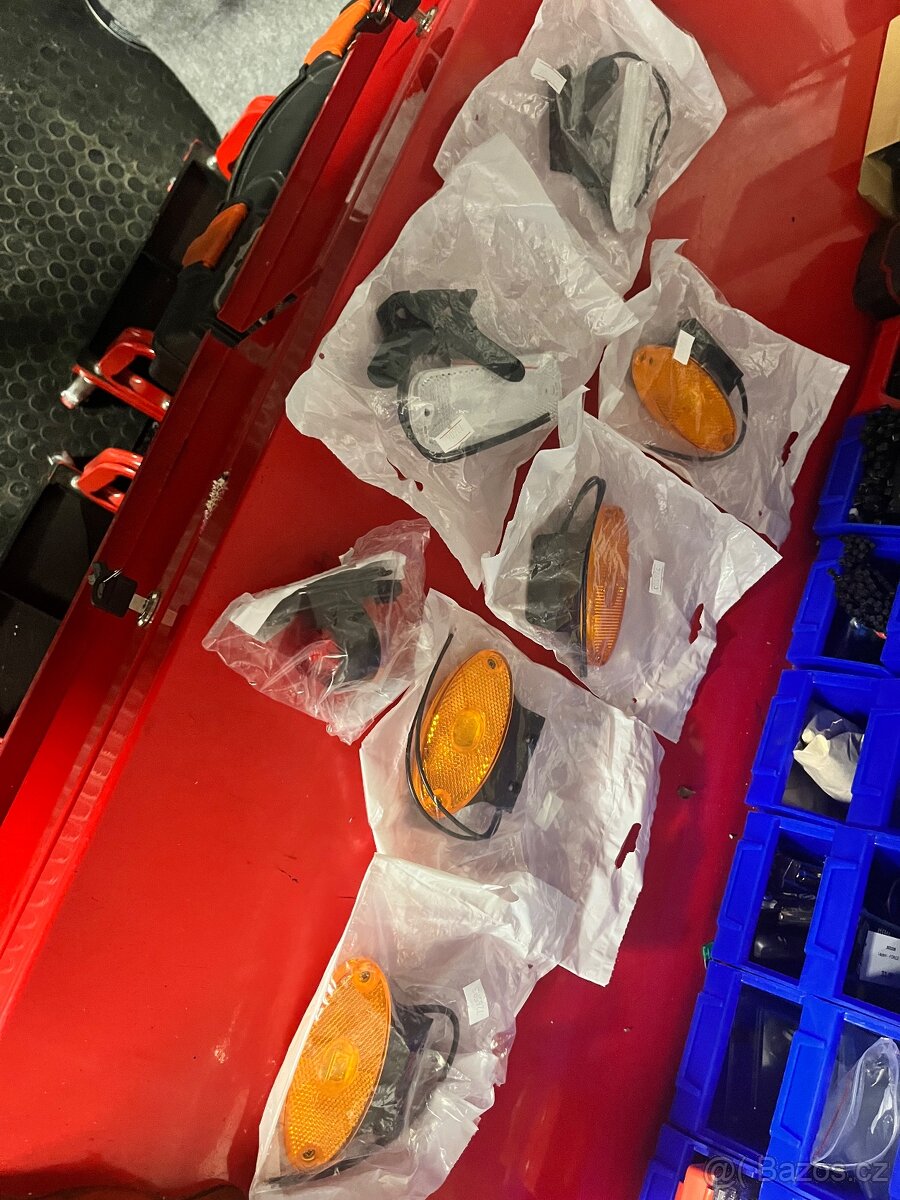 Světýlka/odrazky na vozík nové