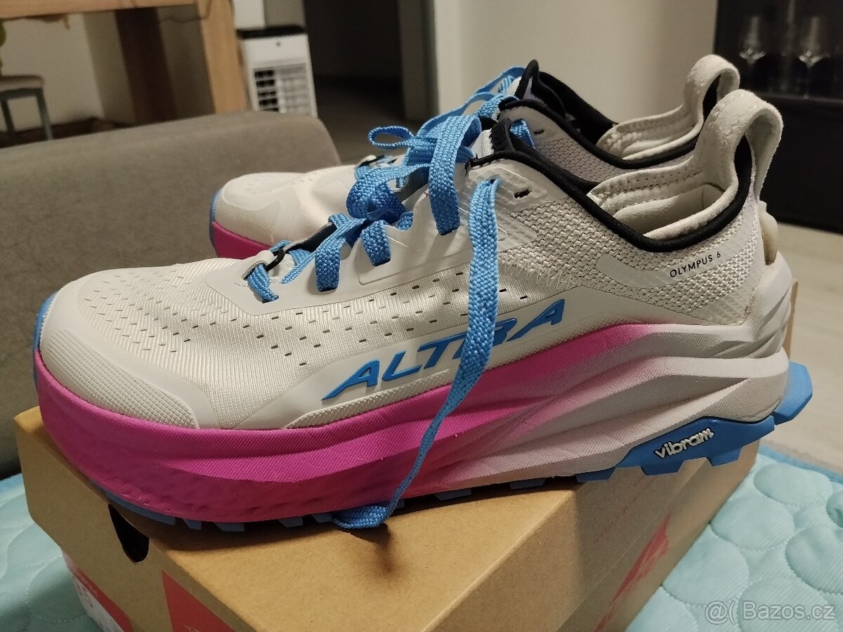 Altra Olympus 6