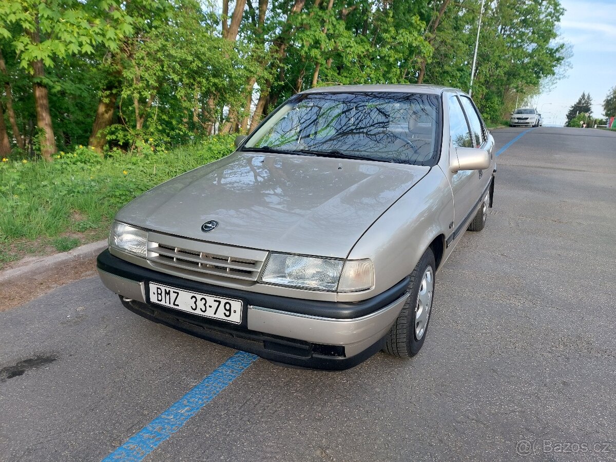 Opel Vectra 2,0 GL sedan 1992