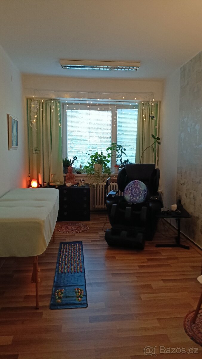 Pronájem 1/2 masérny