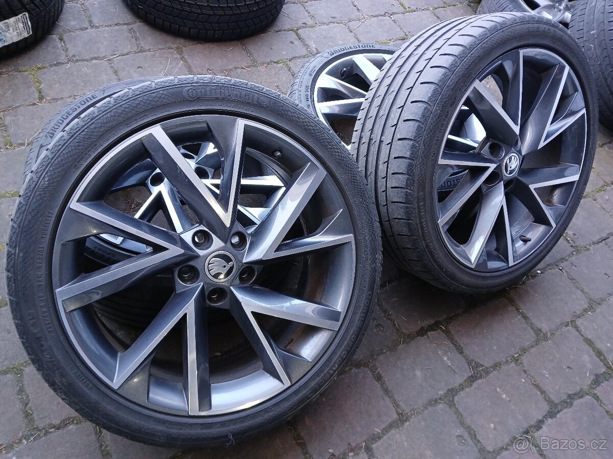 ALU kola,sada,ŠKODA VEGA,originál,235/40 R19,5x112,TOP