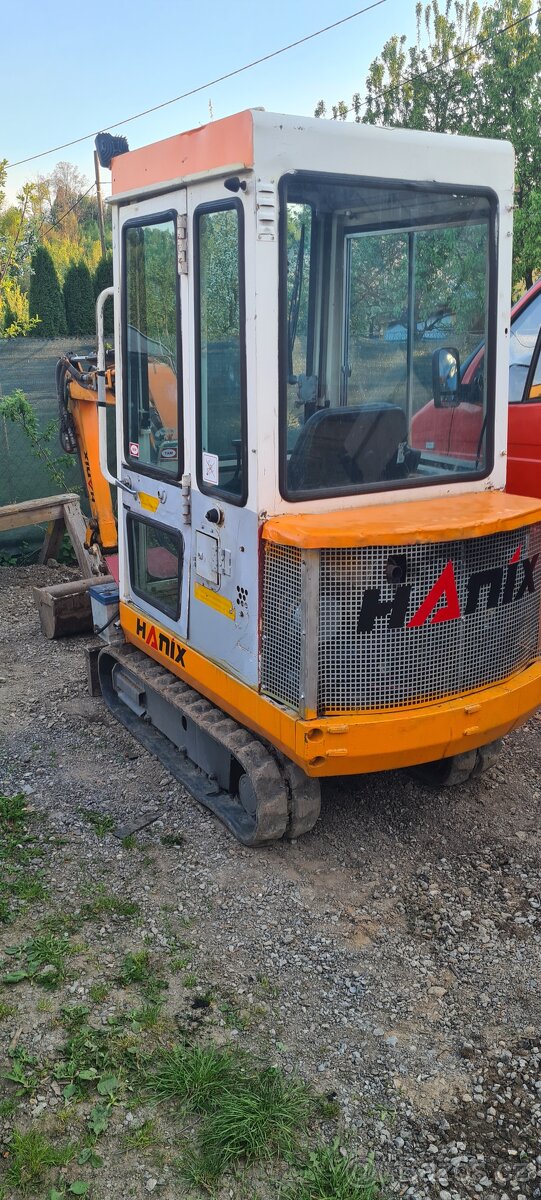 Minibagr hanix