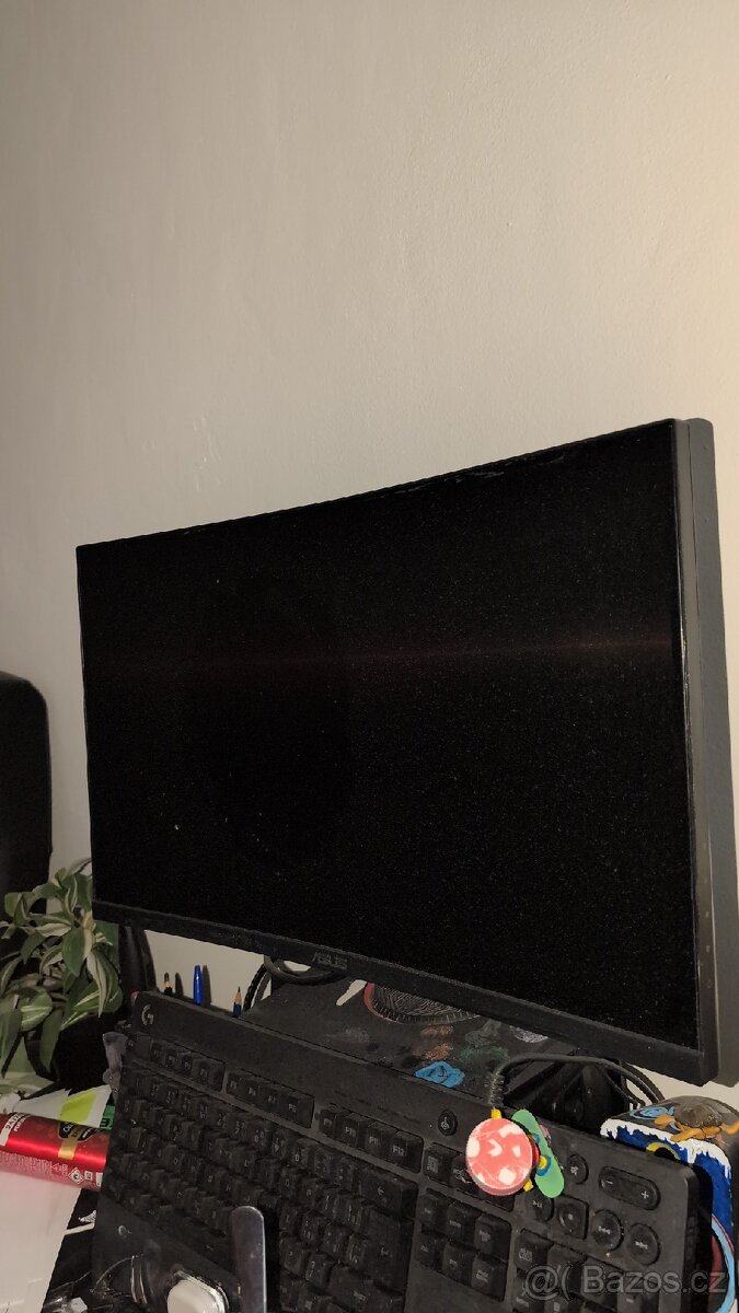 Nefunkční ohnutý monitor ASUS VG24VQ, 24" – na opravu