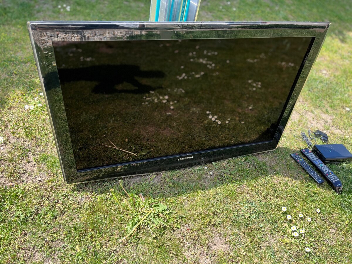Televize Samsung LE37B650T2W (2010)