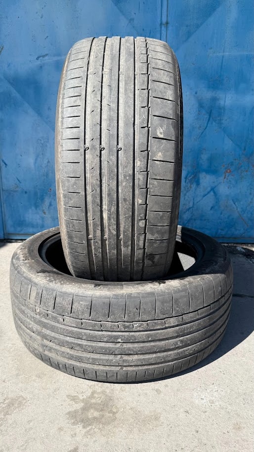275/45r21