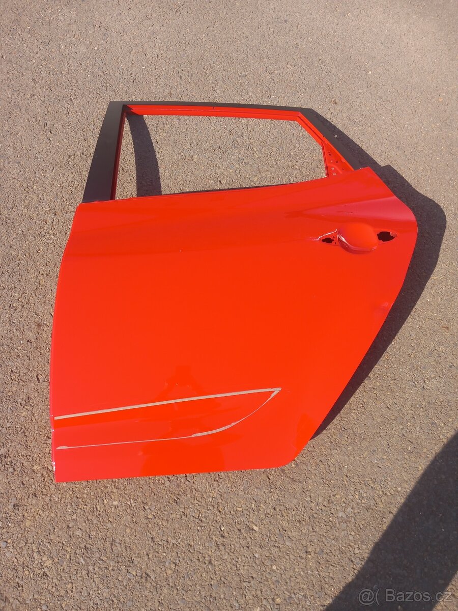 LEVÉ ZADNÍ DVEŘE HYUNDAI IX20 6/2015