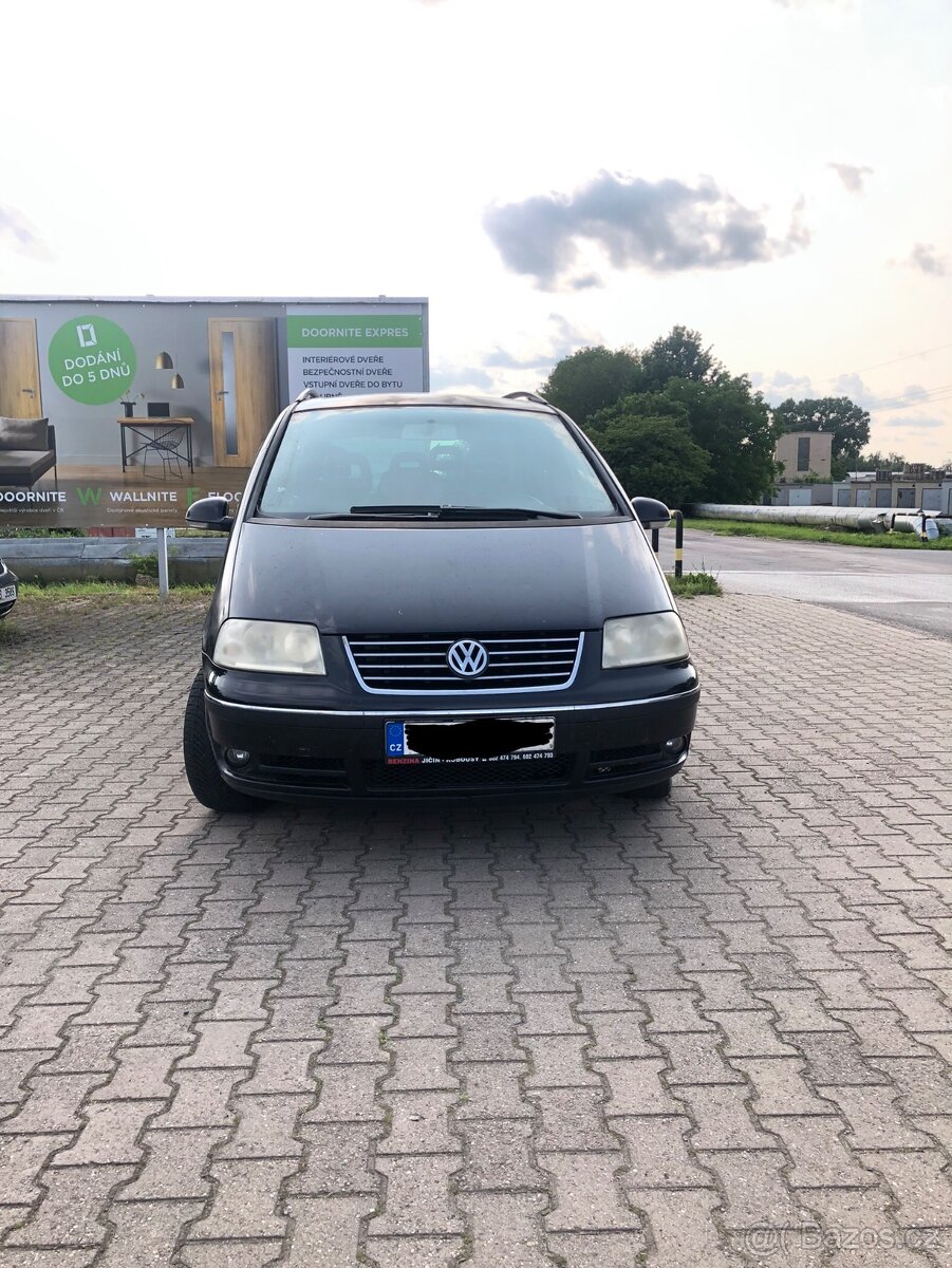 VW Sharan 1.9Tdi Facelift Rok výroby 2005