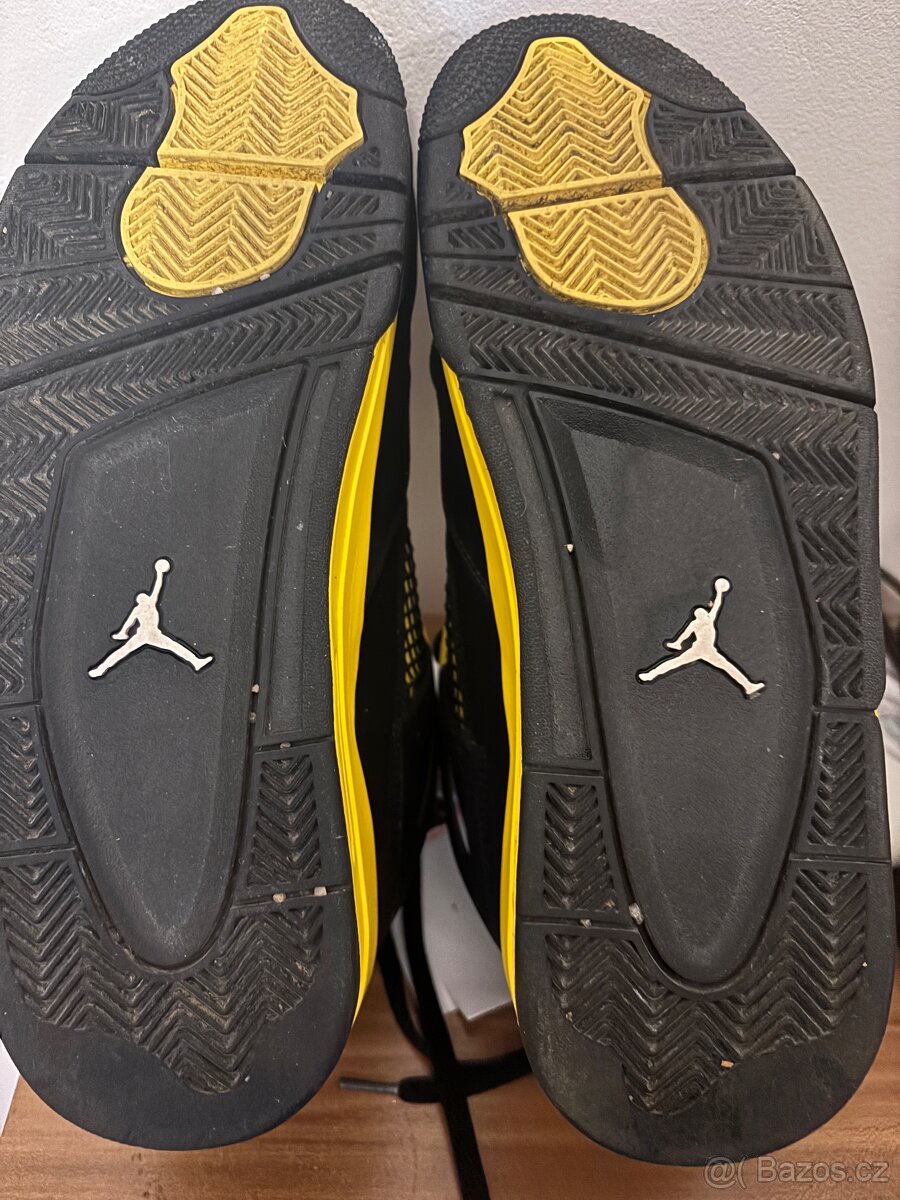 Jordan 4 velikost 46
