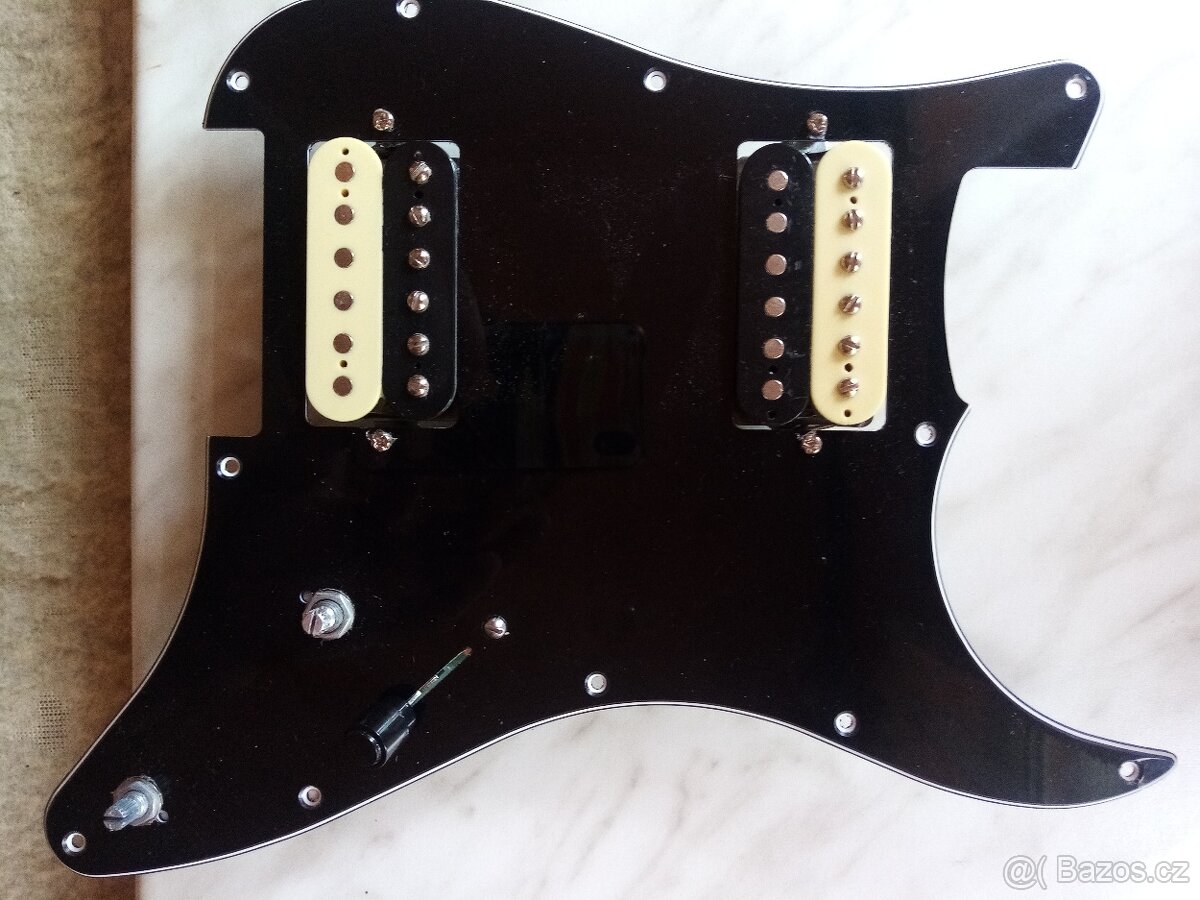 Pickguard stratocaster